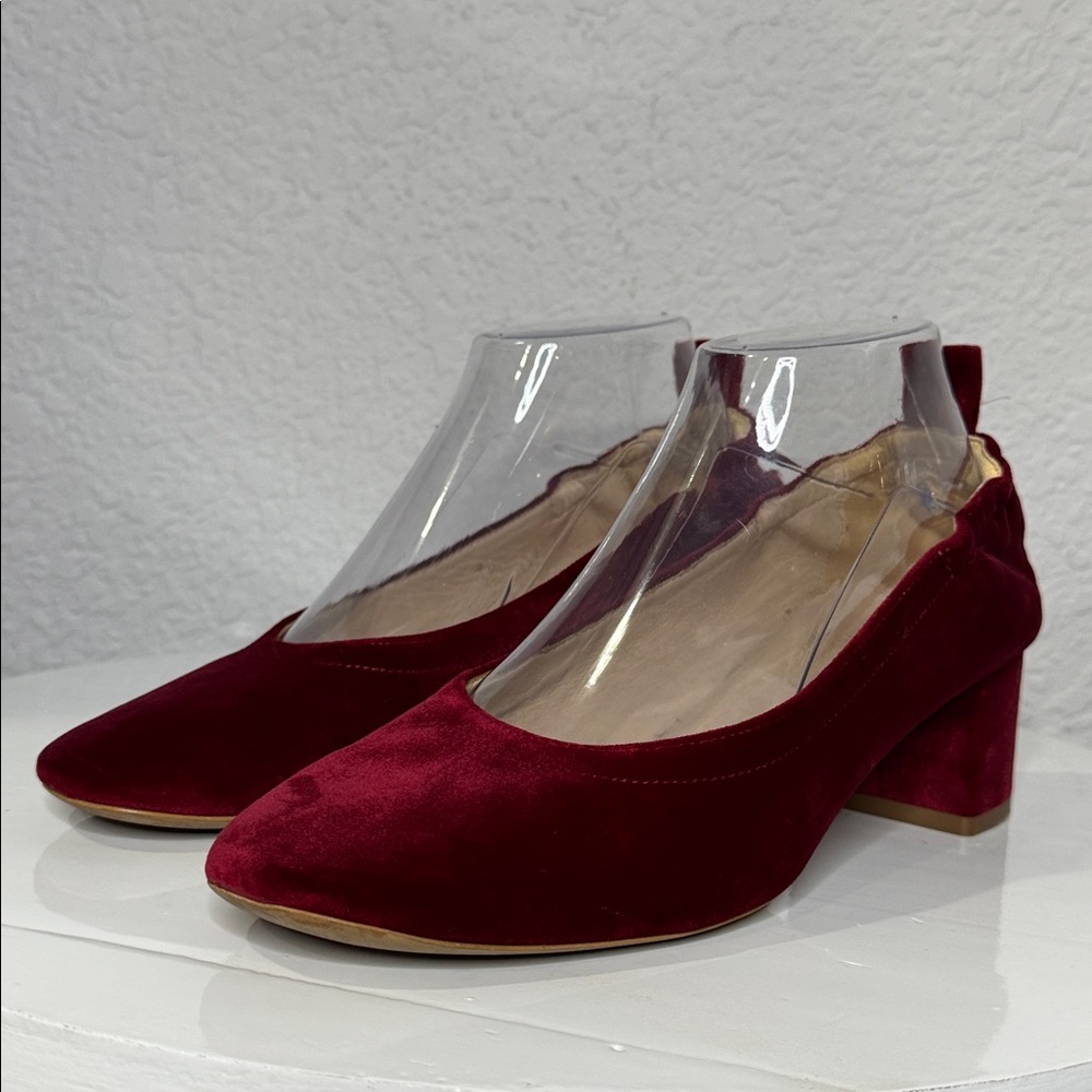 EVERLANE THE DAY RED VELVET SCRUNCH BACK BLOCK HEEL BALLET INSPIRED PUMPS - Picture 4 of 14